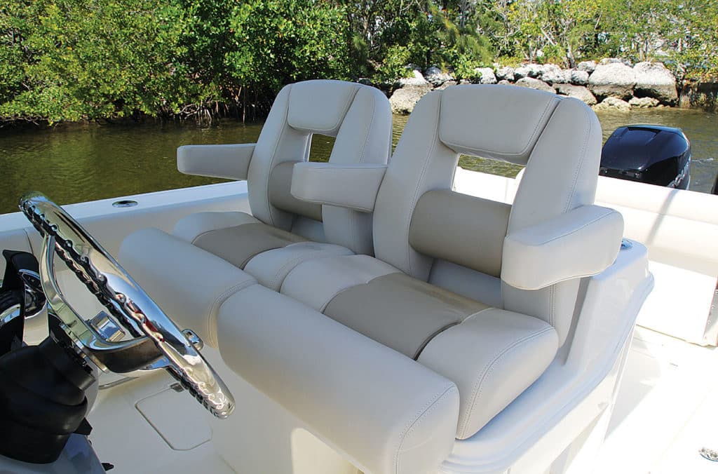 Boston Whaler 280 Outrage