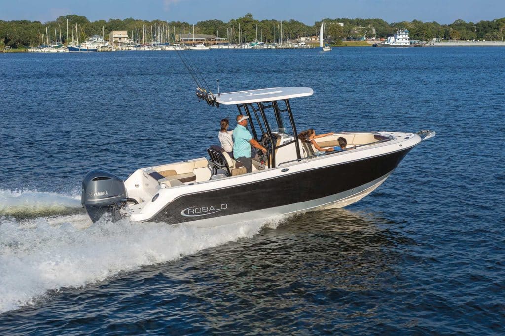 Robalo R242 Explorer First Glance