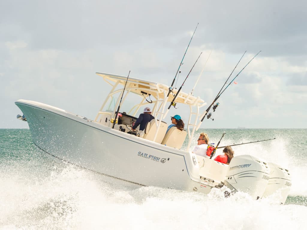 Sailfish 320 CC in the ocean